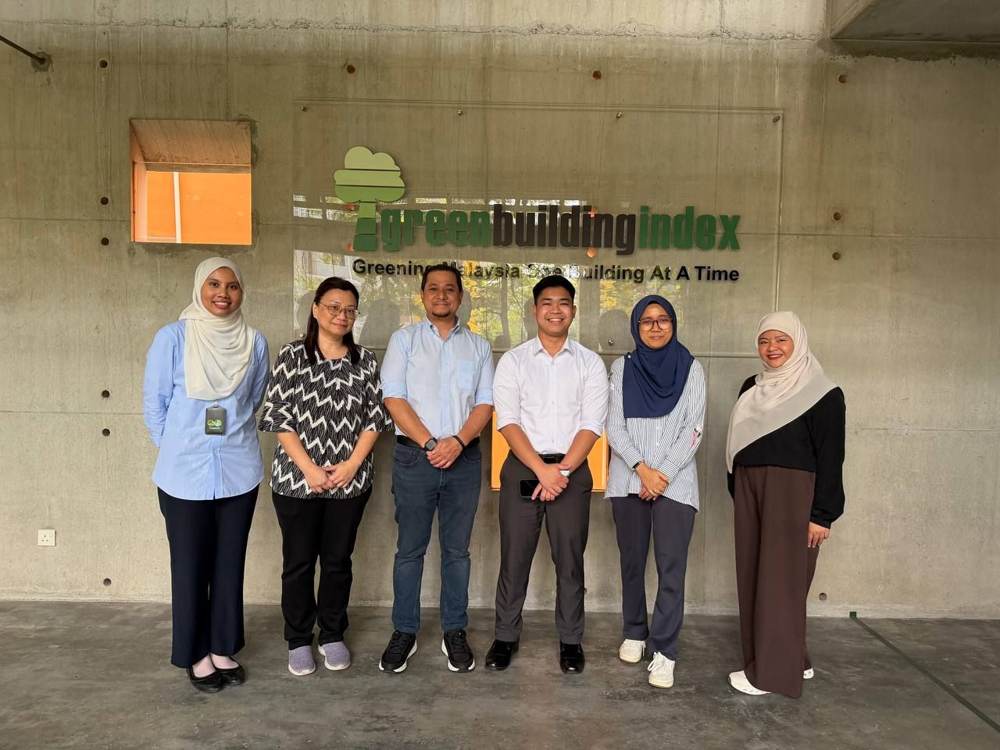 Brunei delegation visiting GBI