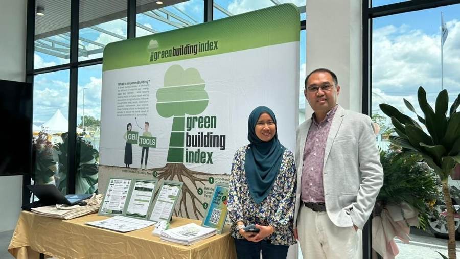 The GBI booth at the SWG event